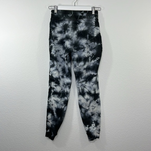 Lululemon Warm Down Jogger Pant size‎ 4 Women’s Activewear - Picture 4 of 10